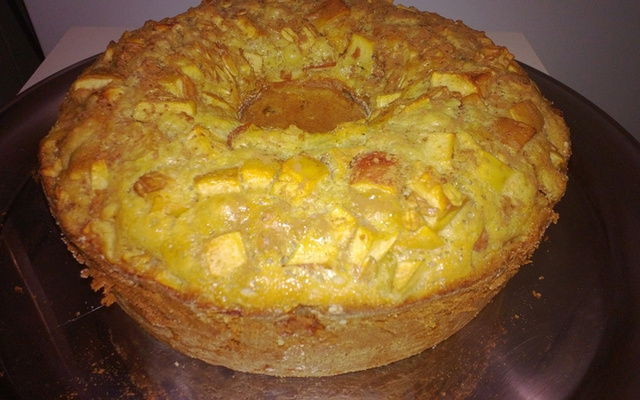 Bolo de granola e maçã