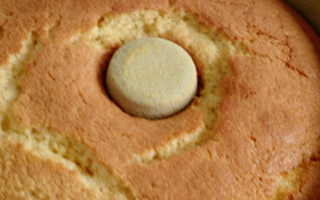 Bolo de fubá com laranja