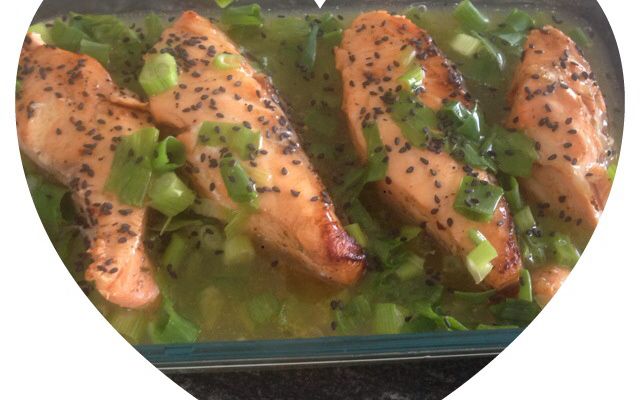 Salmão ao molho de maracujá