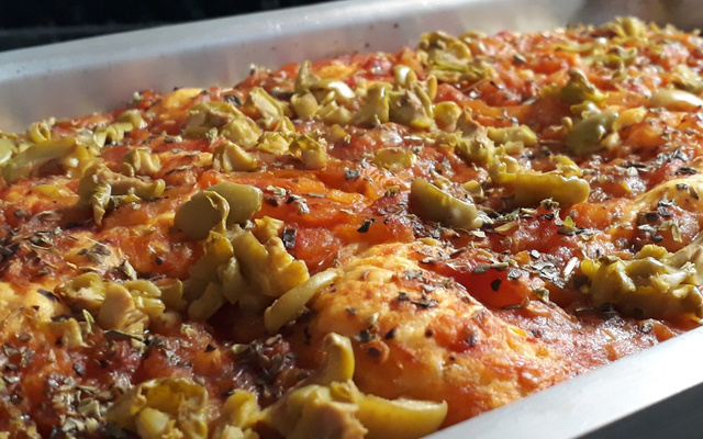 Pizza de forma para aniversário