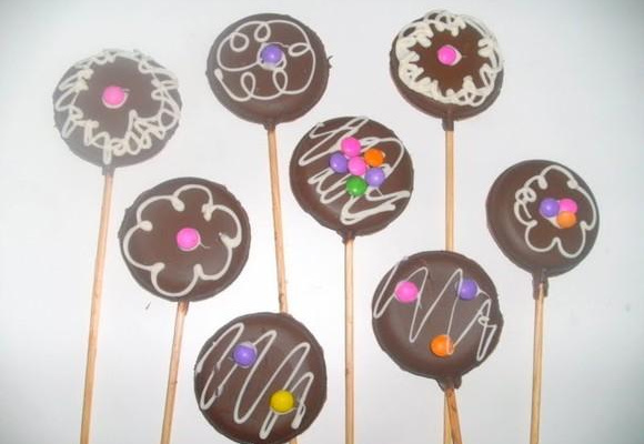 Pirulito de chocolate mesclado