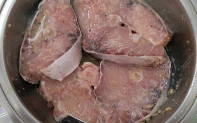 Bagre no leite de coco e dendê