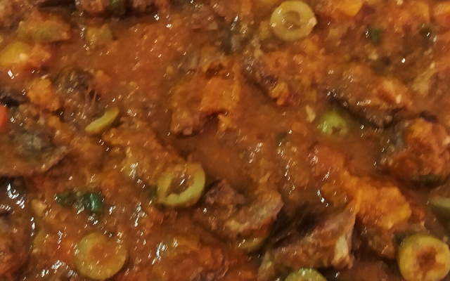 Carne saborosa com abóbora e cenoura