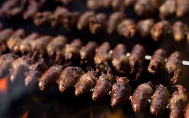 Coração de frango (coraçãozinho de galinha) para churrasco do Luizão