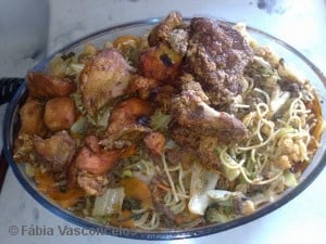 Yakisoba com espaguete