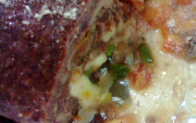 Rocambole de carne moída recheado