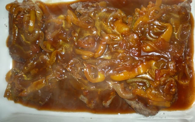 Bife ao molho barbecue