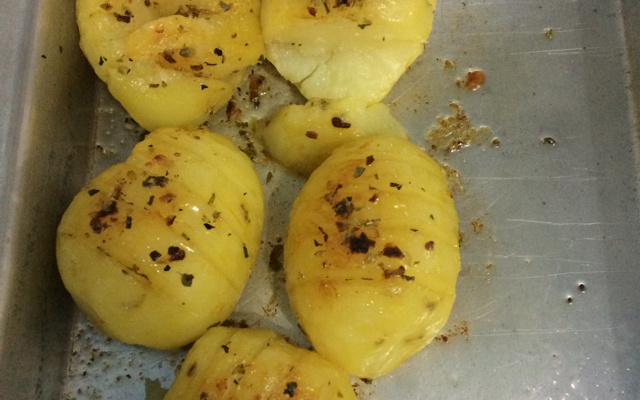 Batatas hasselback