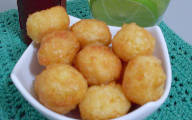 Bolinhas de queijo super fáceis