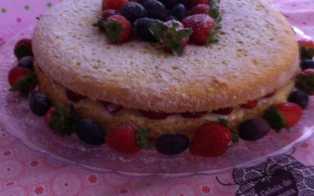 Naked cake de morango