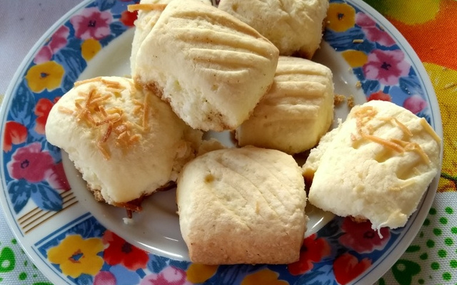 Biscoito de amido de milho amanteigado