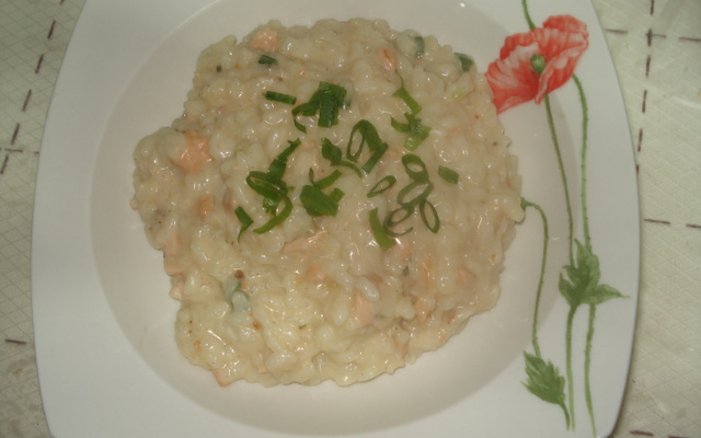 Risoto de salmão com queijo gruyere