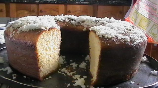 Bolo de coco de liquidificador
