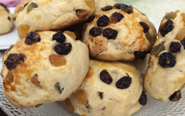 Trança de frutas cristalizadas com passas