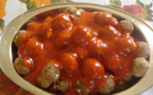 Almôndegas surpresa