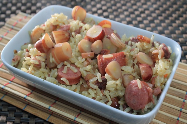 Arroz com pinhão