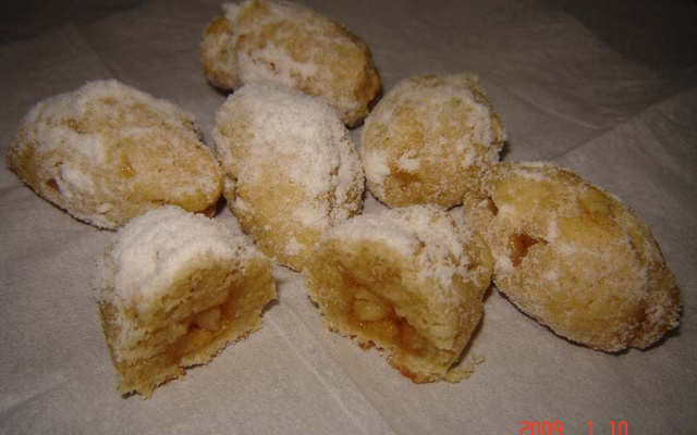 Biscoitinhos recheados com maçã