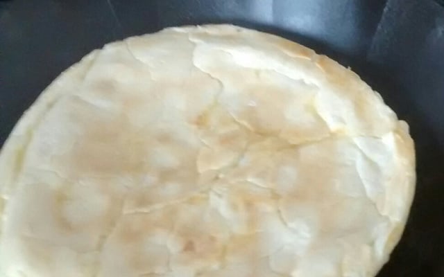 Pão de queijo de frigideira de tapioca