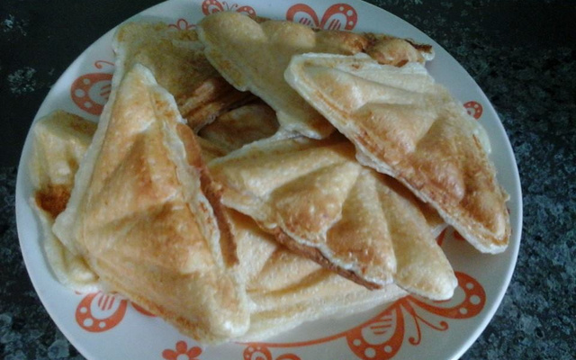 Pão de queijo de sanduicheira
