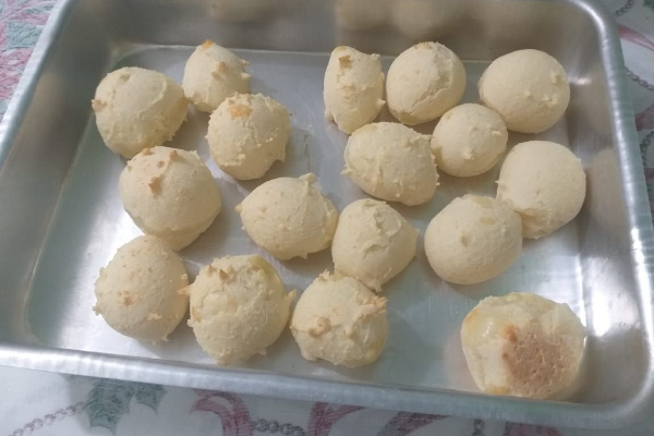 Pão de 3 queijos mineiro