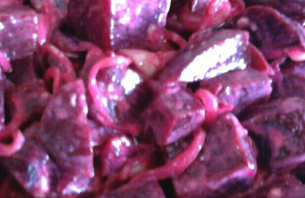 Salada de cebola com beterraba