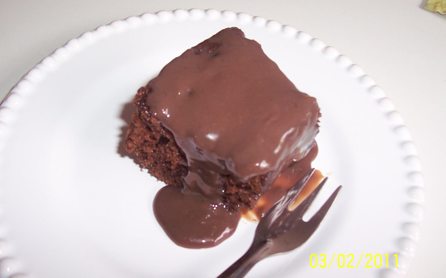 Bolo de chocolate com creme de café com chocolate