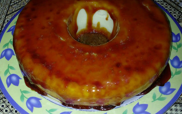 Pudim de leite em pó de microondas