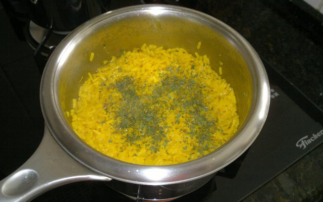 Arroz de limão siciliano e açafrão