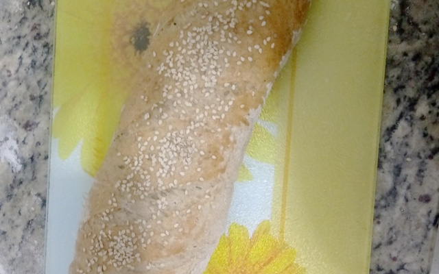 Pão integral com farinha integral, linhaça e aveia