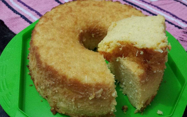 Pudim de milho com coco