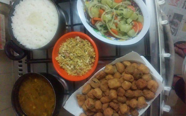 Berinjela em cubos à milanesa