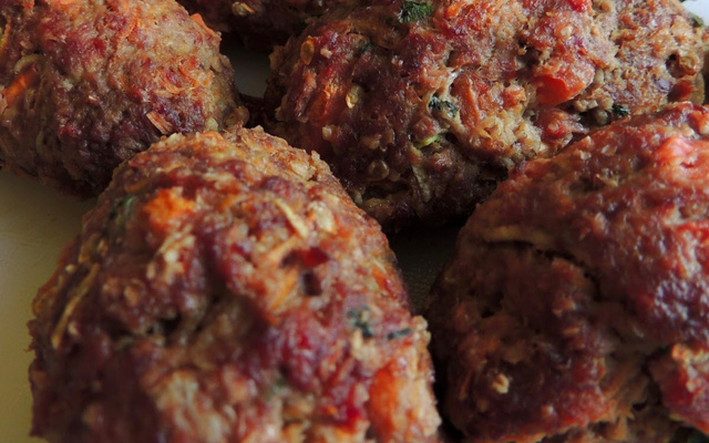 Bolinho de carne assado