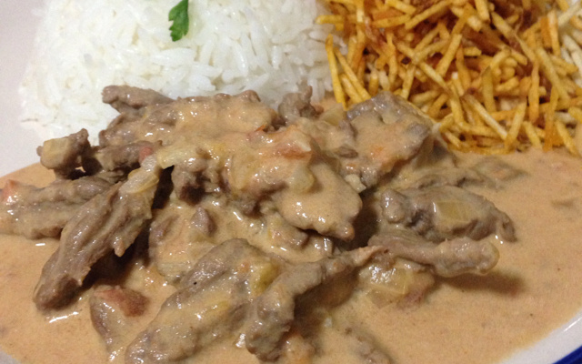 Estrogonofe com conhaque