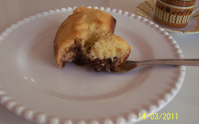 Bolo de fubá com creme de chocolate By Paula