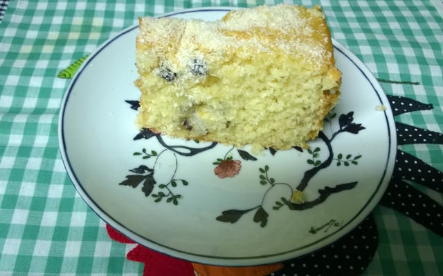 Bolo de coco com passas (Lúcio Cezar)