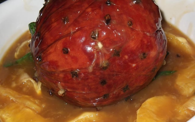 Tender com molho agridoce de laranja