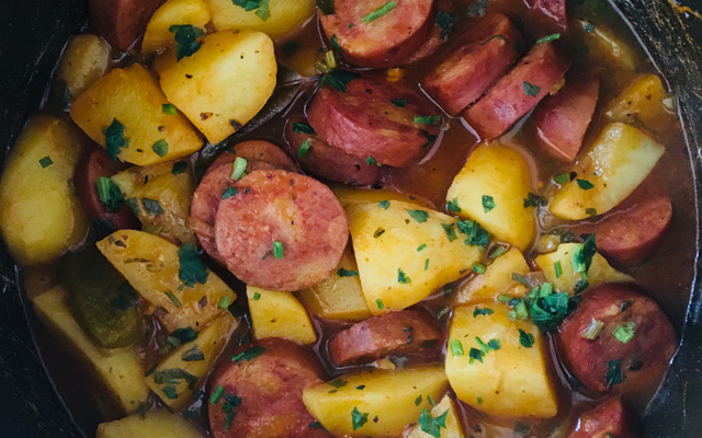 Linguiça calabresa com batata