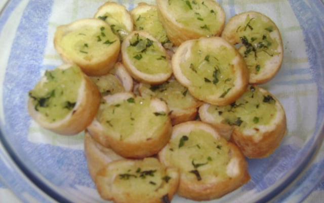 Pão torrado temperado