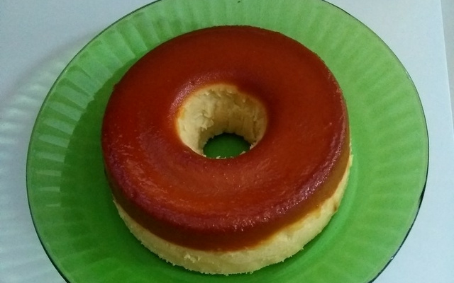 Pudim com pão francês amanhecido