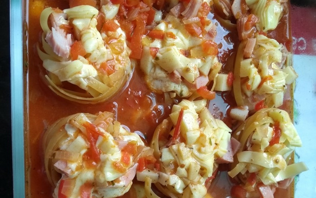 Macarrão ninho ao forno