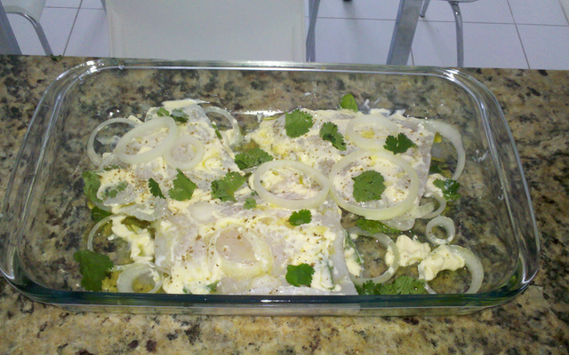 Filé de linguado assado com maionese