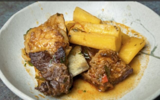 Vaca Atolada no Fogão à Lenha