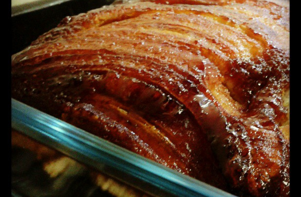 Bolo de banana caramelada