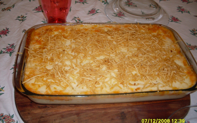 Escondidinho de frango com macaxeira