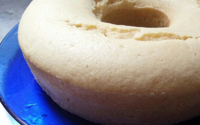 Bolo rápido de leite condensado