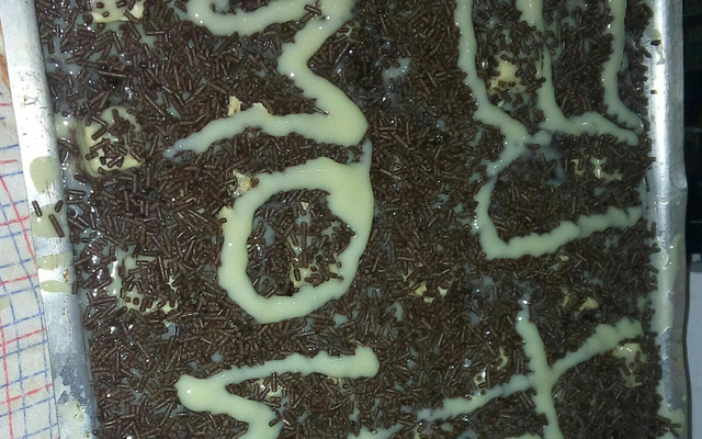 Bolo simples de chocolate