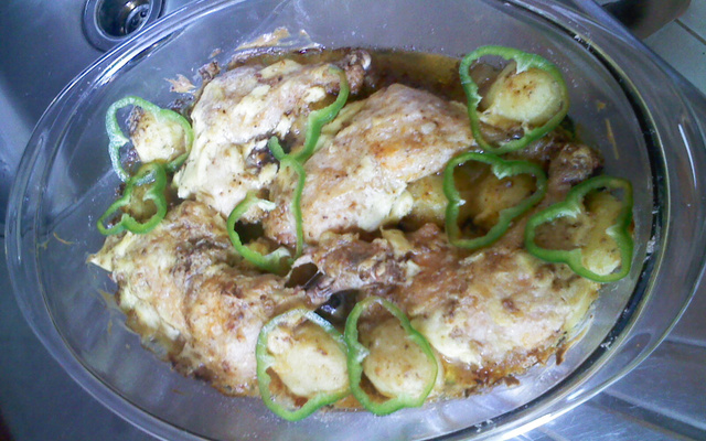 Coxa e sobrecoxa de frango assado