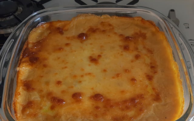 Escondidinho de mandioca com frango