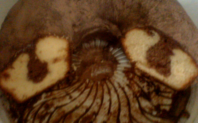 Bolo poetisa século XXI (cobertura de chocolate)