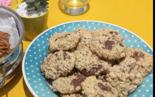 Biscoito de aveia com gotas de chocolate